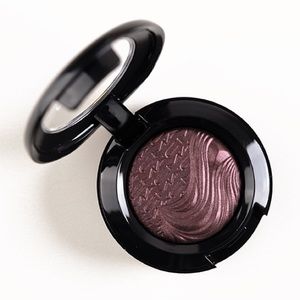 MAC Extra Dimension Eyeshadow Round Midnight New In Box. Rare!